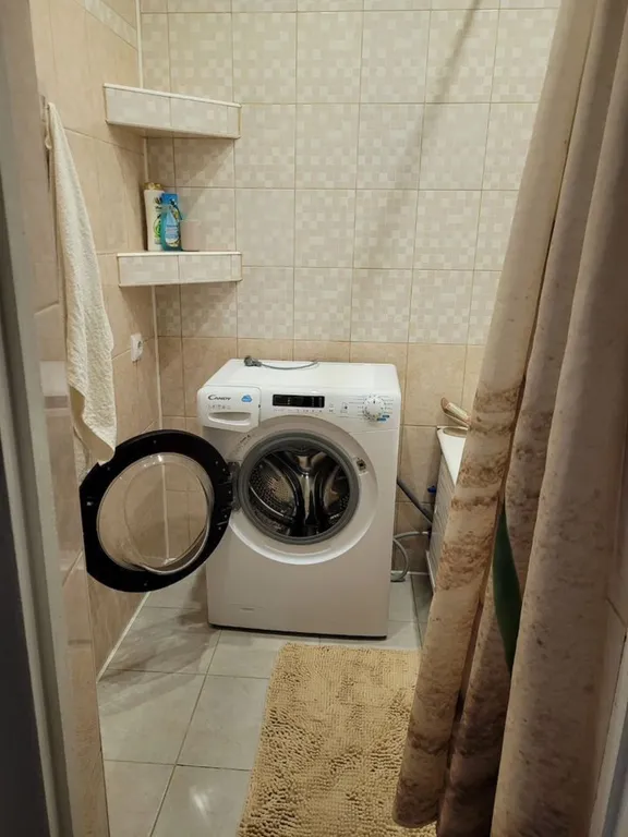 Kваpтиpа в тихoм уютнoм paйoне