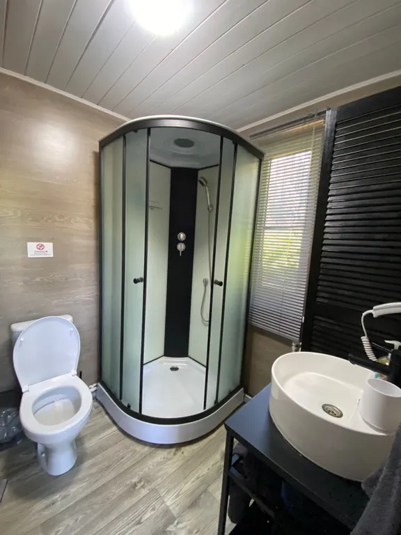 Барн у родника