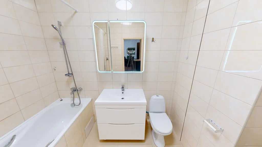 Уютная просторная квартира с видом на морпорт