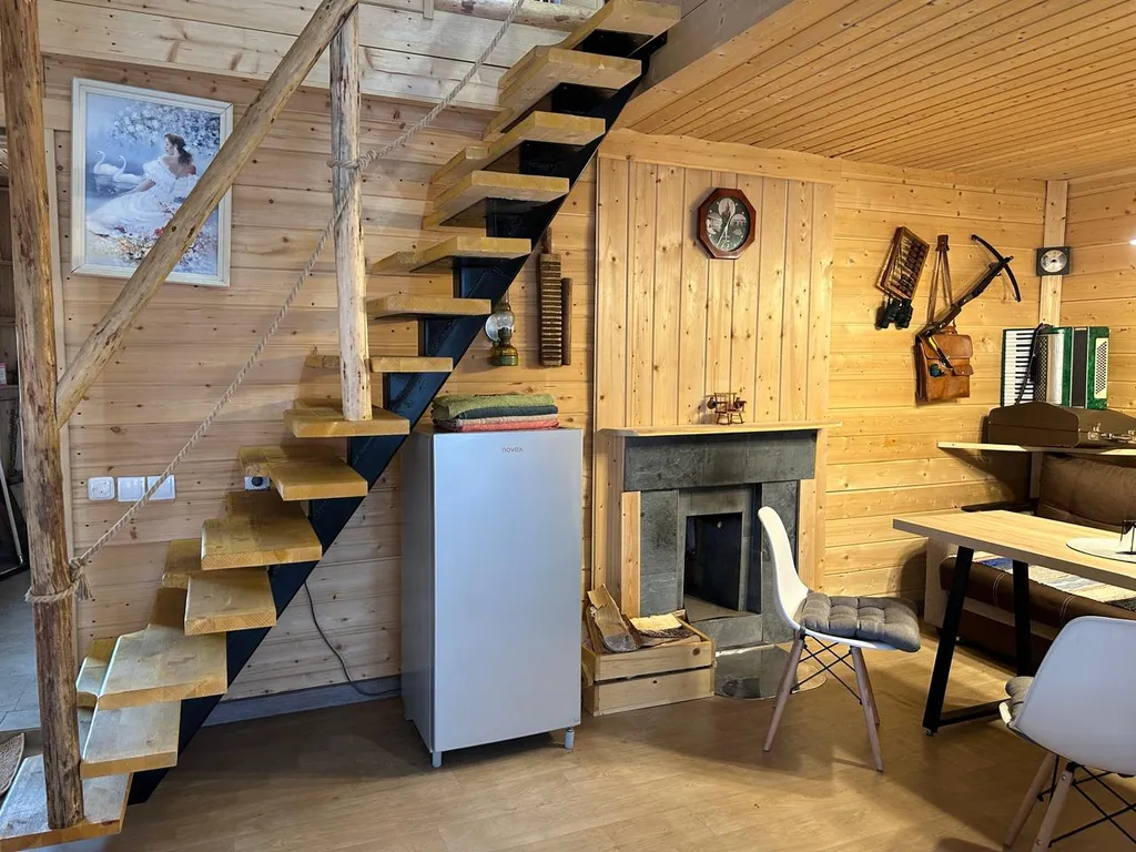 Коттедж Гостевой дом на берегу озера сандал — Сопоха