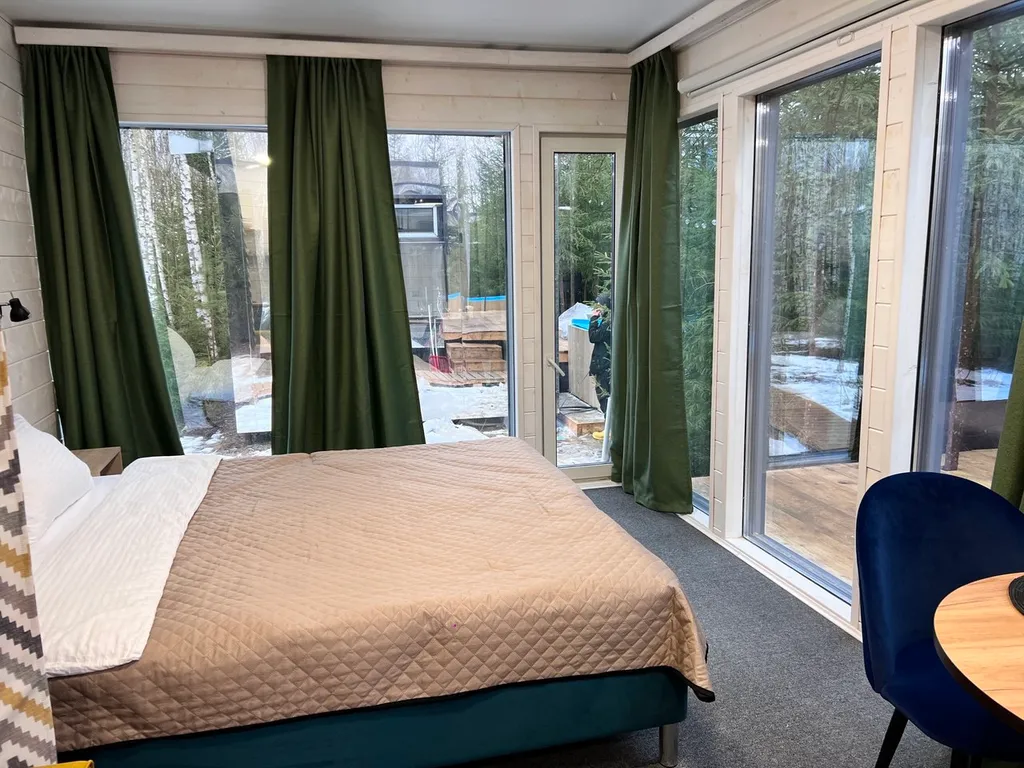 Коттедж Мини-дом с джакузи и сауной для романтического свидания — Семеновское