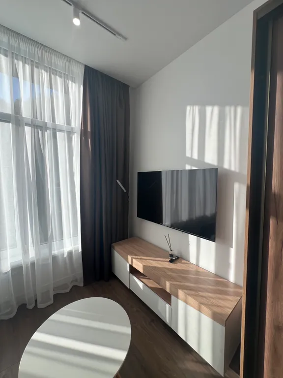 Уютная, светлая студия