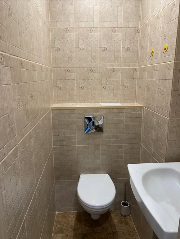 Квартира Квартира Просторная евро 2-комнатная в центре в новом доме — Новосибирск