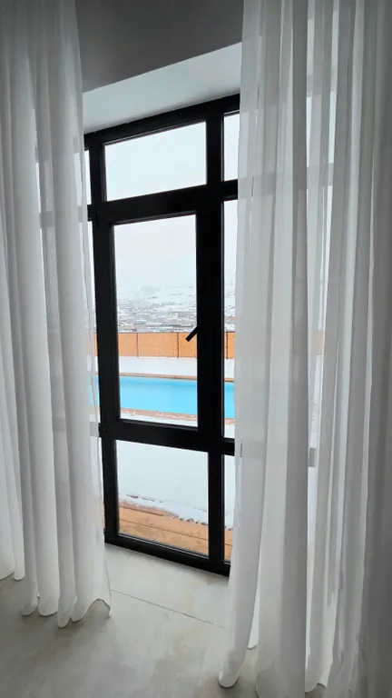 Уютный дом с видом на горы