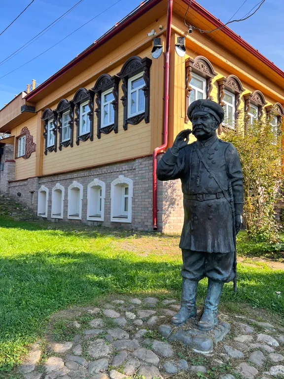 Апартаменты “Обитель Плёсъ” в стиле русской избы