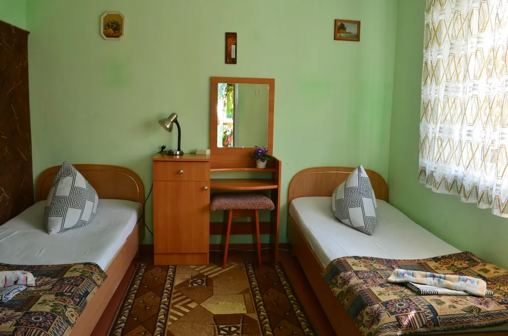 Квартира Комната эконом 1 этаж — аренда посуточно в Судак