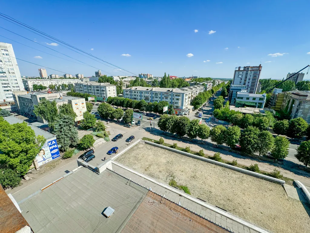 Квартира Большая квартира с видом на центр — Луганск