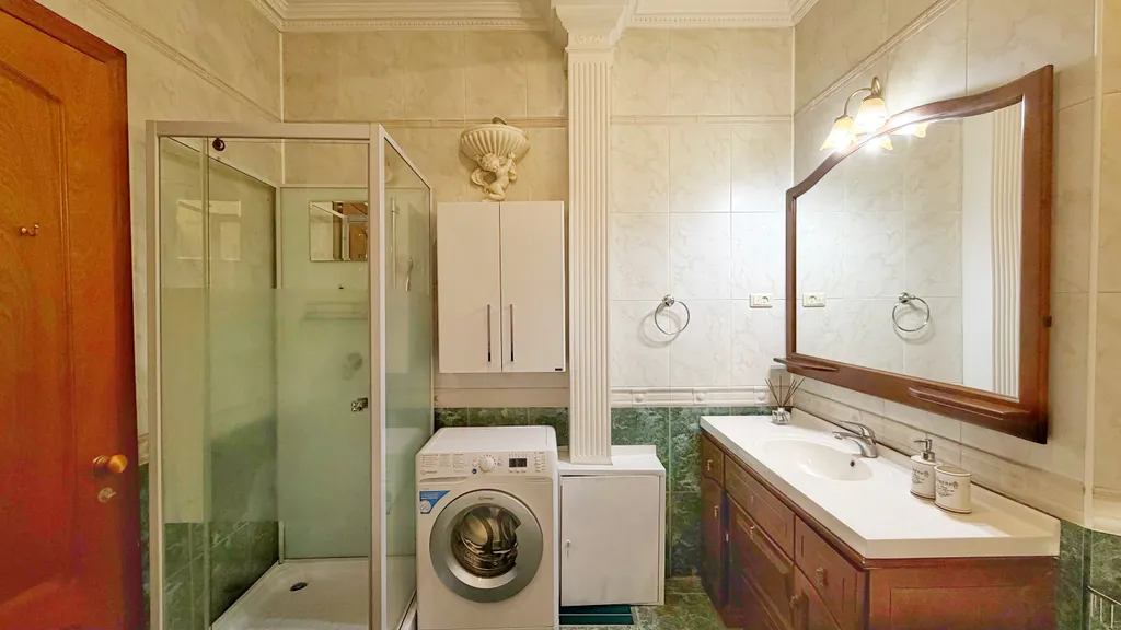 Квартира 4-х комнатная квартира в центре Москвы на Маяковской — Москва