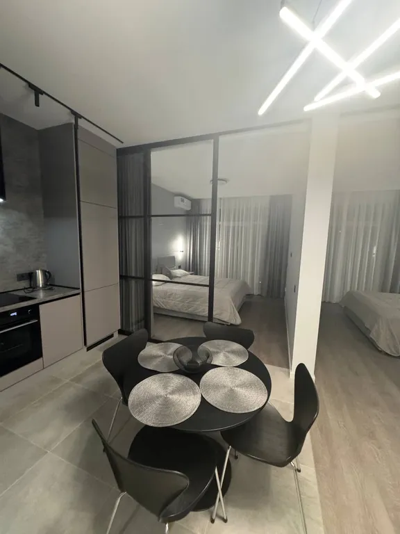 Дизайнерская квартира с видом на море в ЖК Аллея парк