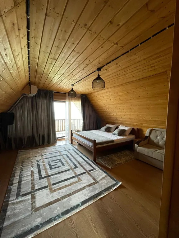 Домик на берегу моря на первой линии