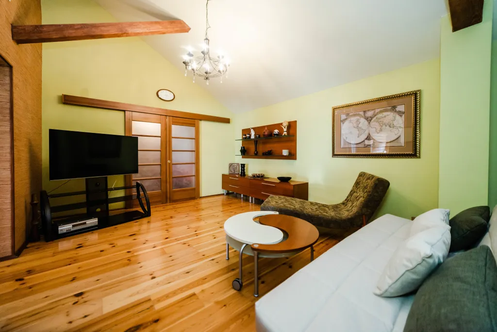 Дом в Красногорске с бассейном и сауной