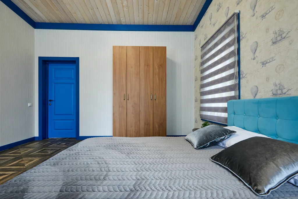 Большой коттедж с 5 спальнями, камином и террасой, Василек