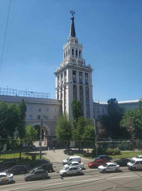 2-комнатная квартира для 6 гостей в центре города в районе Девицкого выезда