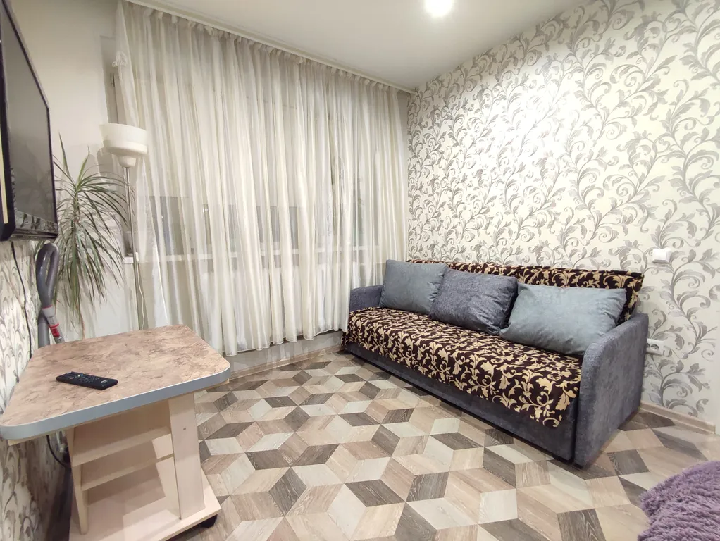 Белая квартира у вокзала — аренда посуточно в Вологда