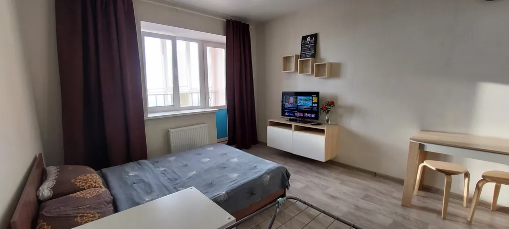 Квартира студия на монументе