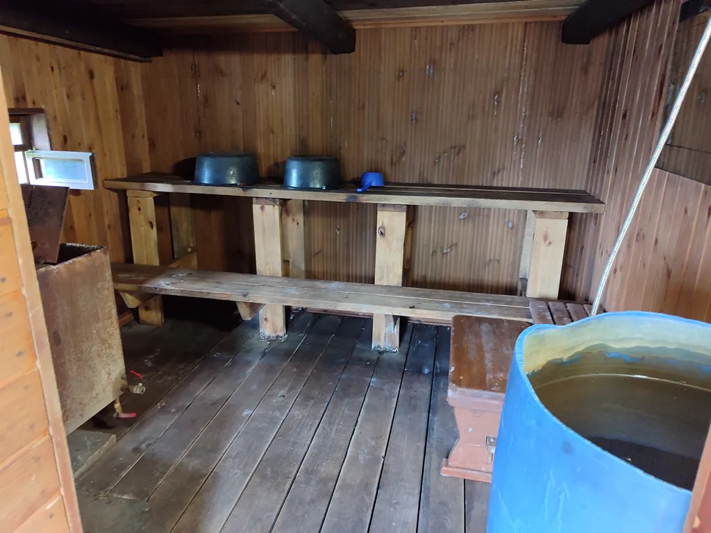 Уютный дом на горе