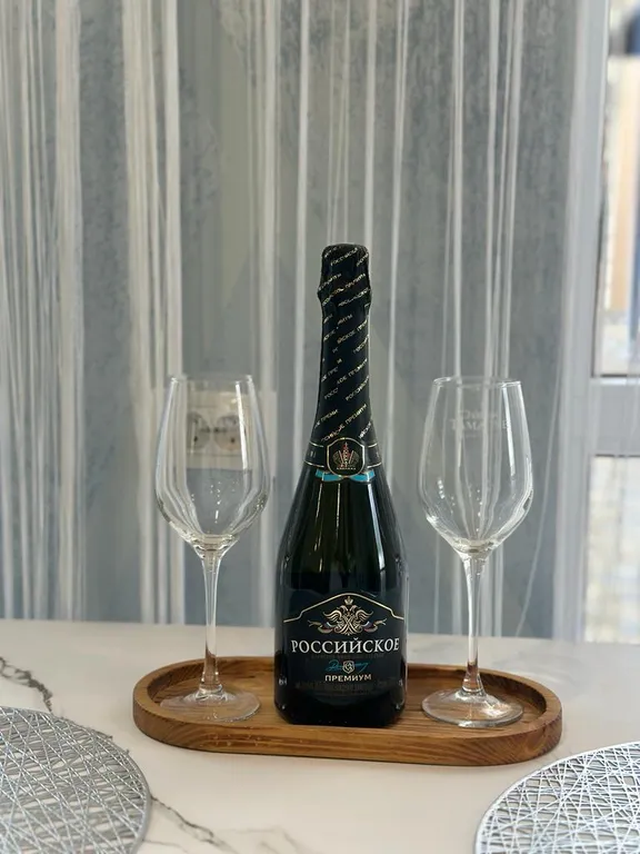 Уютный домик возле набережной