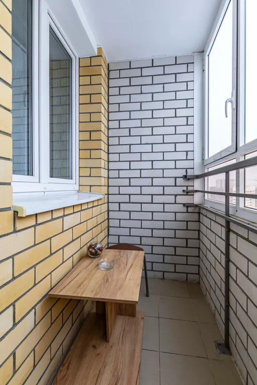 Квартира-студия с балконом для командированных и отдыха