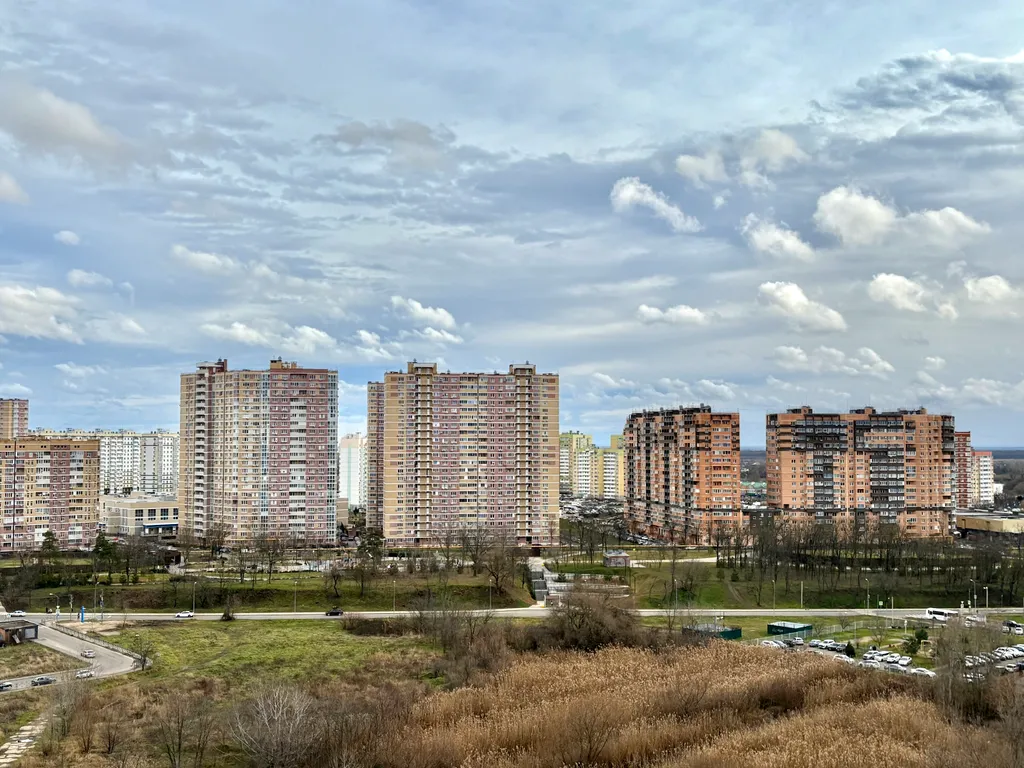 Шикарная новая евротрехкомнатная квартира с парковкой