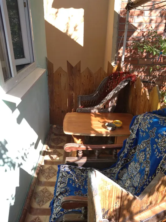 Комната частном доме, рядом с морем и далеко от центра города