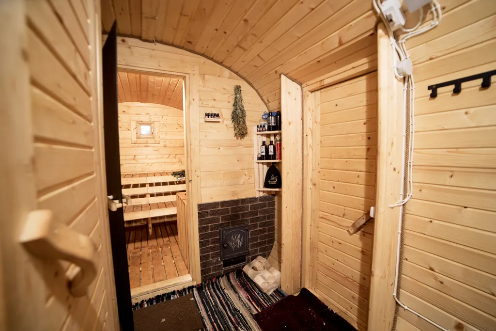 Загородный дом с баней возле горнолыжного курорта Сорочаны