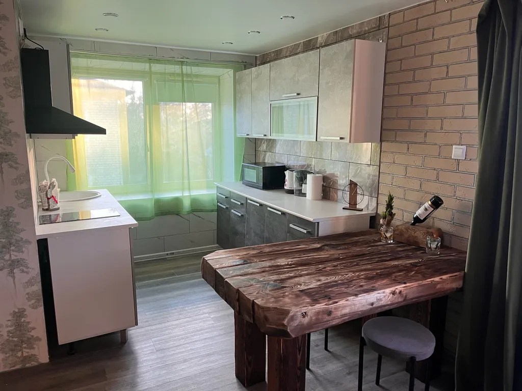 Уютная квартира с камином