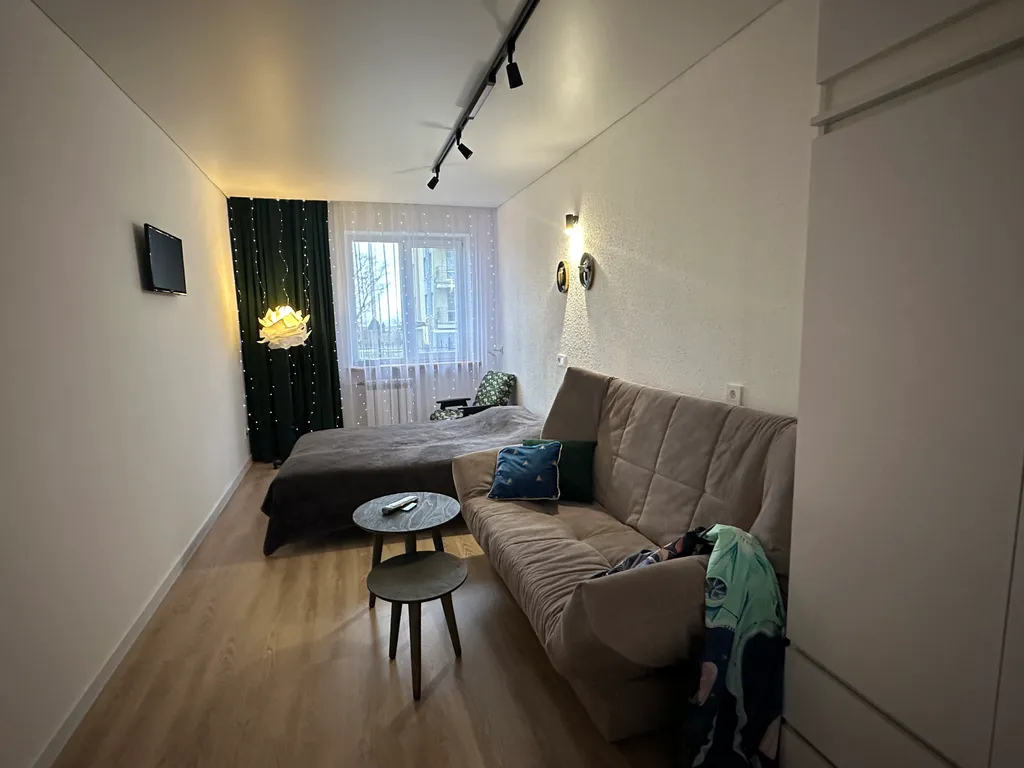 Двухкомнатная квартира с частичным видом на море