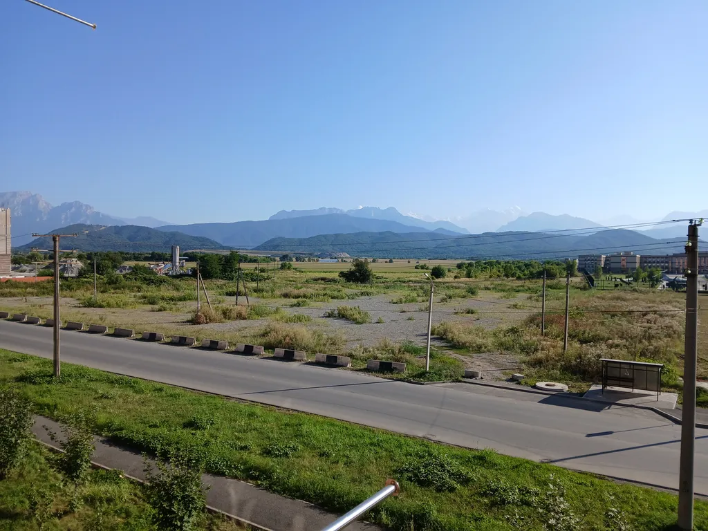 Чистая новая уютная квартира с видом на горы