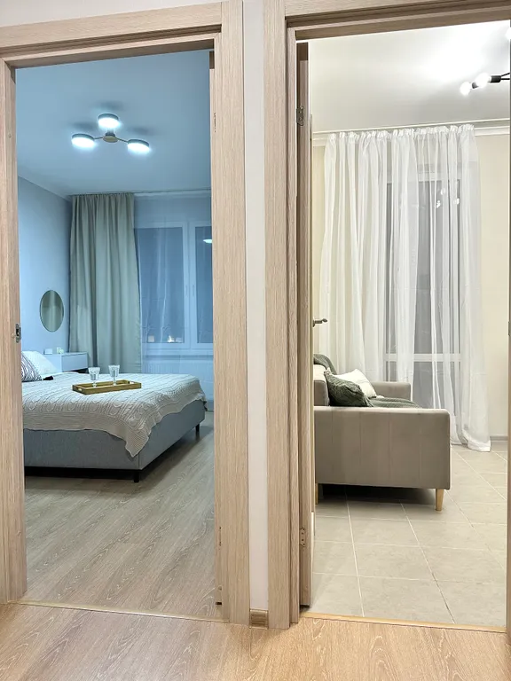 Новый дизайнерский апартамент с бесплатной парковкой для гостей