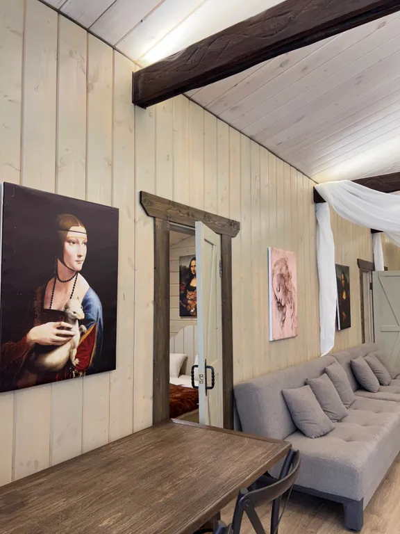 Шале с банкетным залом в черте города