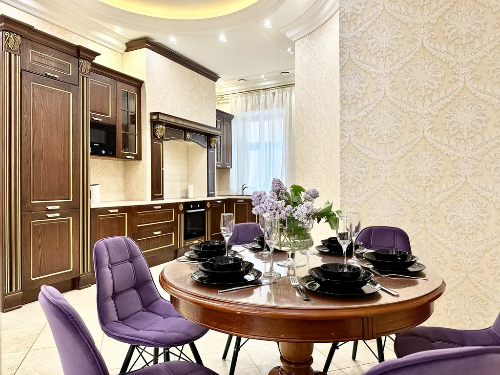 Стильная квартира с балконом и двумя санузлами — аренда посуточно в Санкт-Петербург