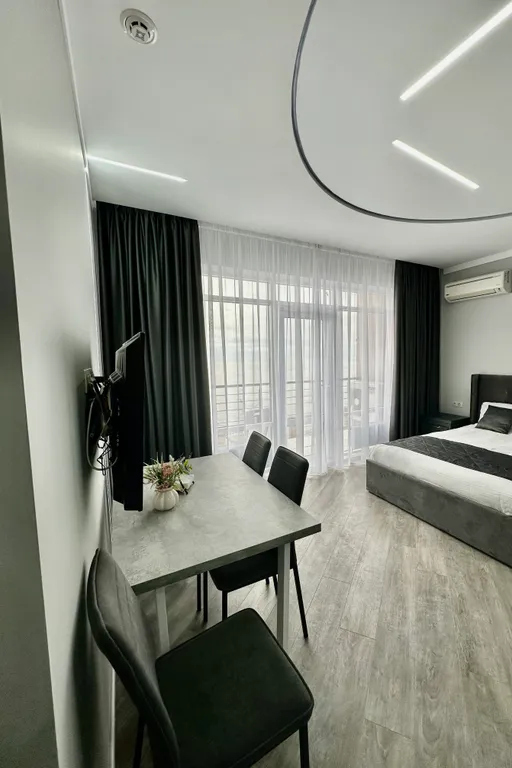 Студия с видом на море