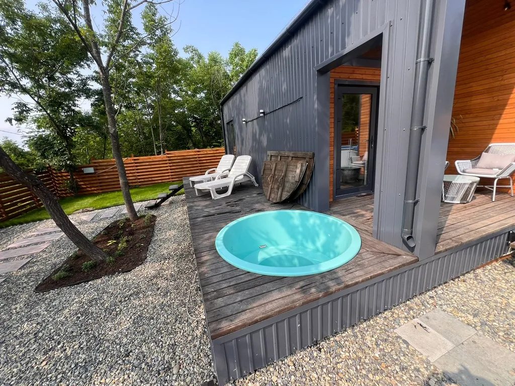 4х местный барн с чаном и бассейном в Артеме