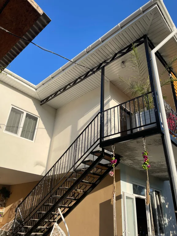 Коттедж Этаж под ключ — аренда посуточно в Судак