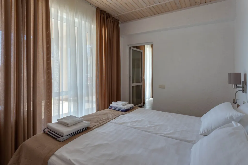 Квартира Комната — аренда посуточно в Заозёрное