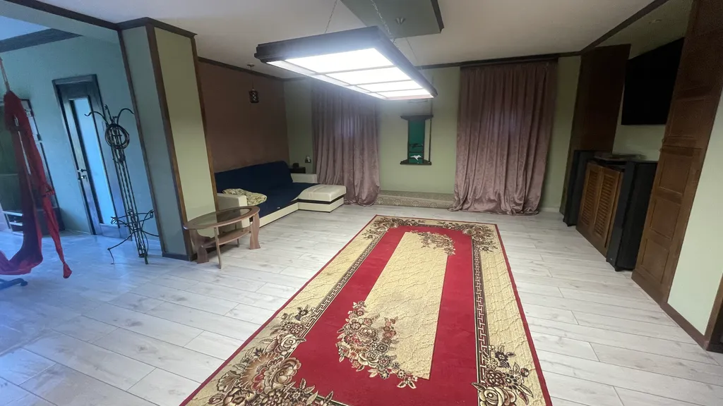 Весь 1-й этаж в частном доме в 400 м от моря, с мангалом и бассейном