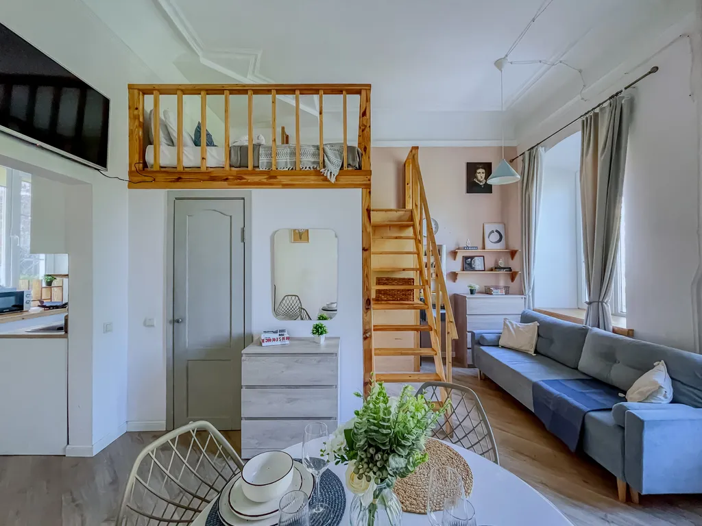 Двухуровневая квартира. Все в пешей доступности