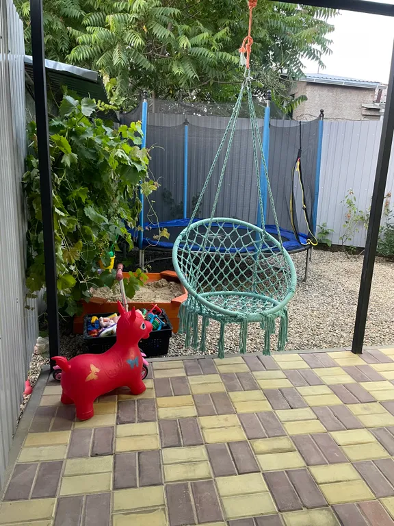 Уютная часть дома у моря