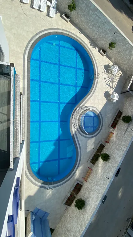 Новые апартаменты в центре рядом с морем