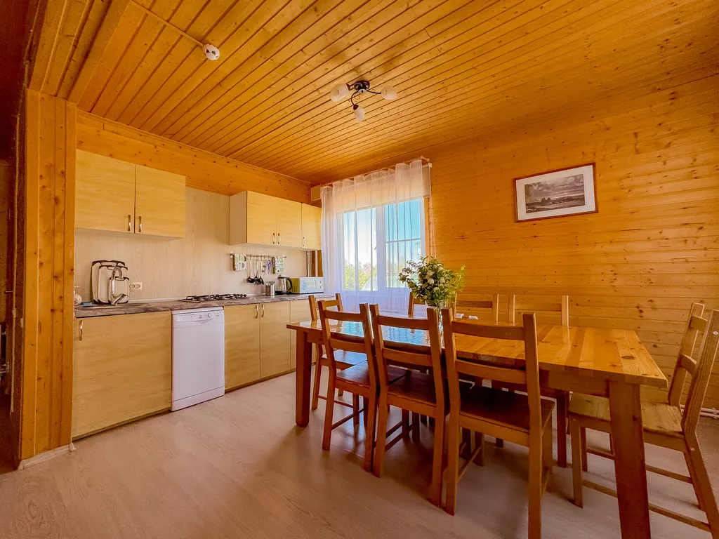 Коттедж с мангальной зоной