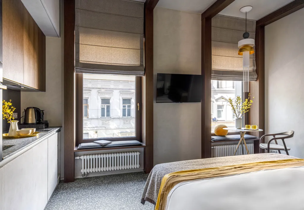 Studio 36 Suites Titul Amber