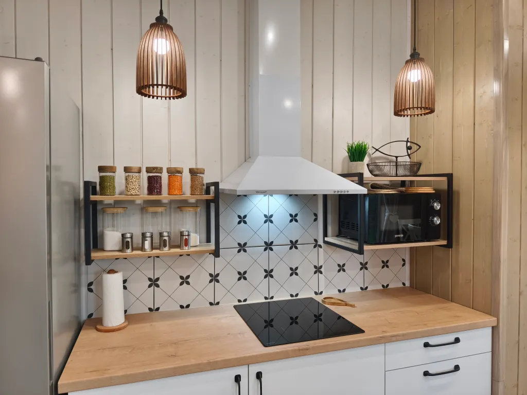 Skandi рыбка загородный дом у пруда в Подмосковье