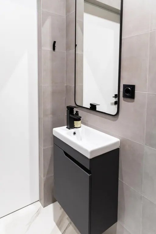 Стильная двухкомнатная квартира у моря