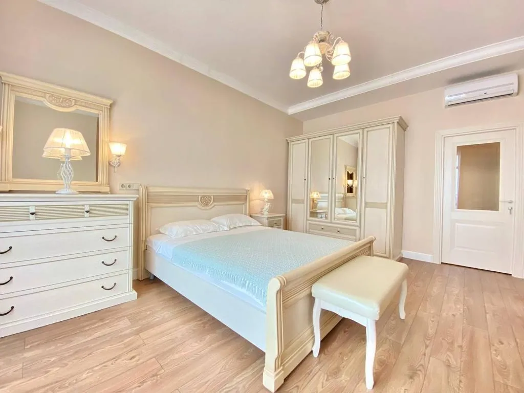 Квартира у моря с видом на море в г. Ялта, пгт. Гурзуф, ЖК Пушкинский