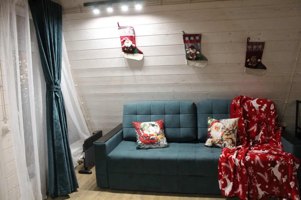 Домик у леса с чаном