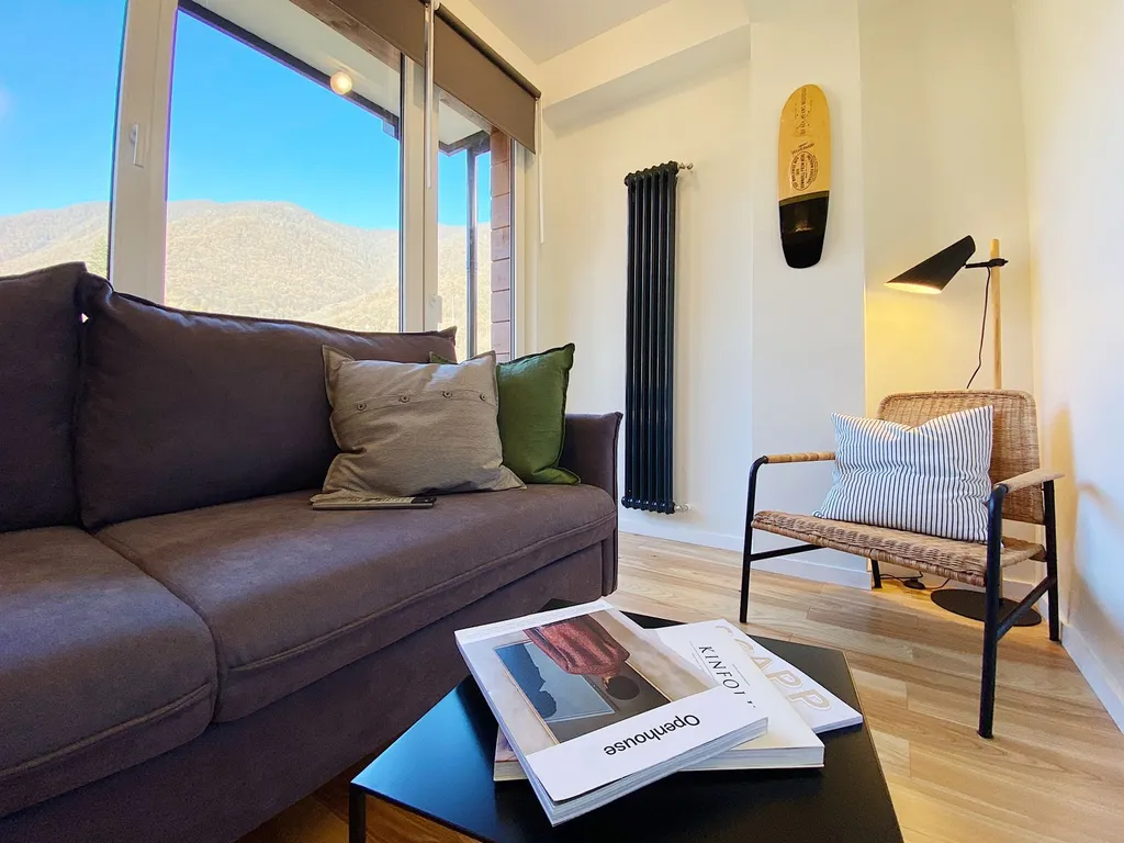 Апартамент с балконом и видом на горы