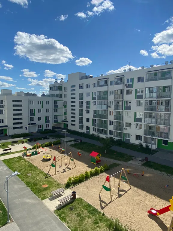 Квартира Квартира Яркая студия в ЖК Апрель — Тюмень