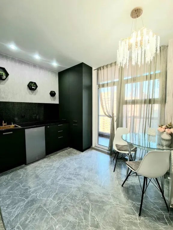 Уютная квартира-студия на Российском проспекте