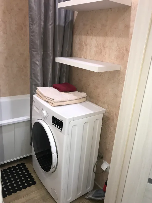 Квартира-студия с панорамным балконом