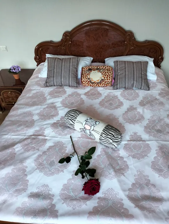 Уютный дом с цветами, видом на горы, мангалом